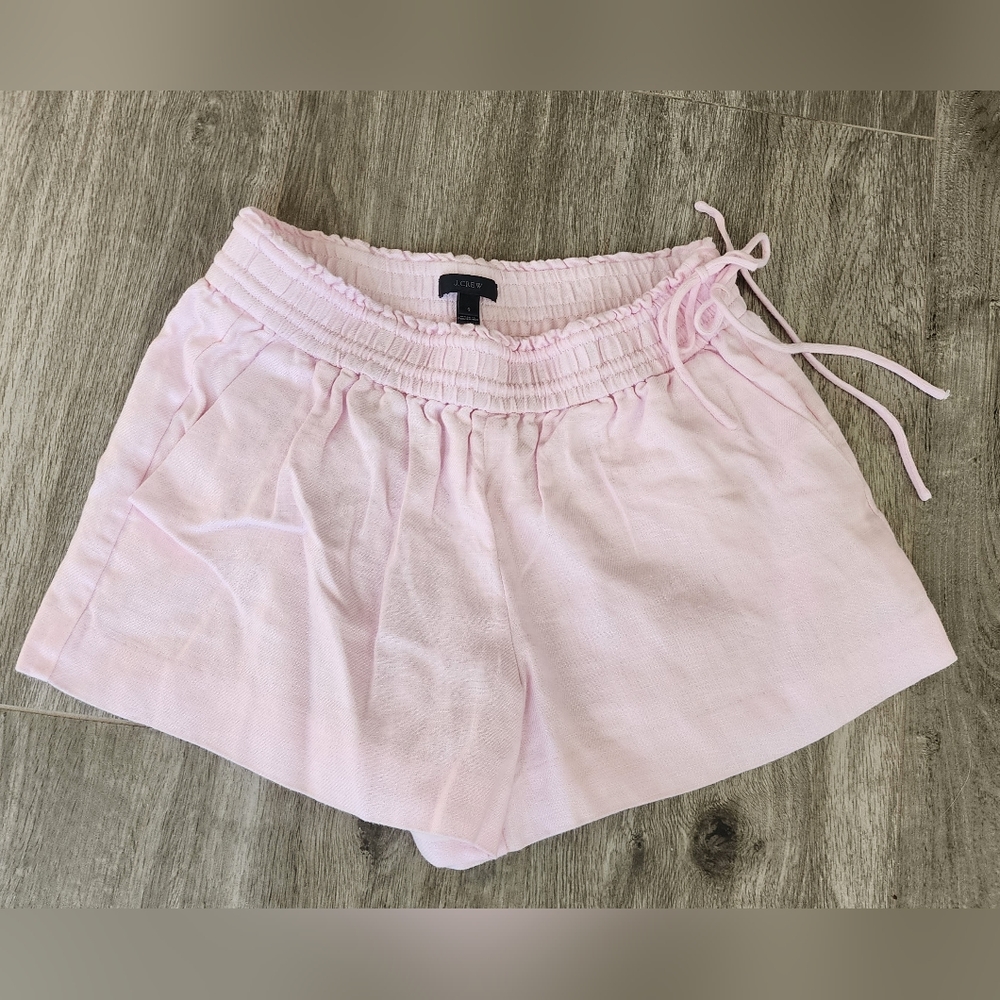 J Crew- EUC- pale pink linen shorts with double-tie detail at waistband. Size Sm
